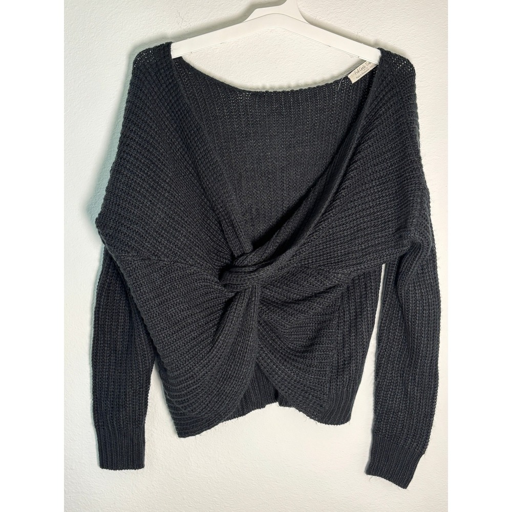 Full Circle Trends Black Twis Knit Sweater Medium Long Sleeve Ribbed V-Neck